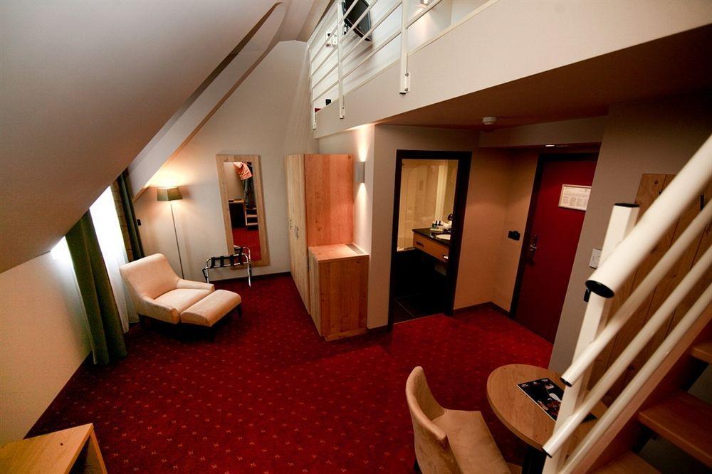 Hotel Verviers Van Der Valk Exterior photo
