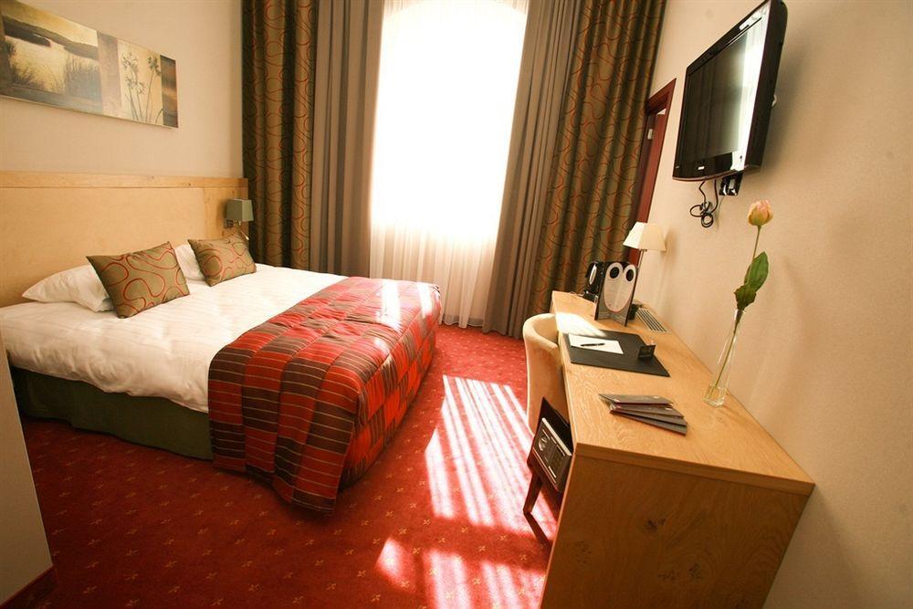 Hotel Verviers Van Der Valk Exterior photo