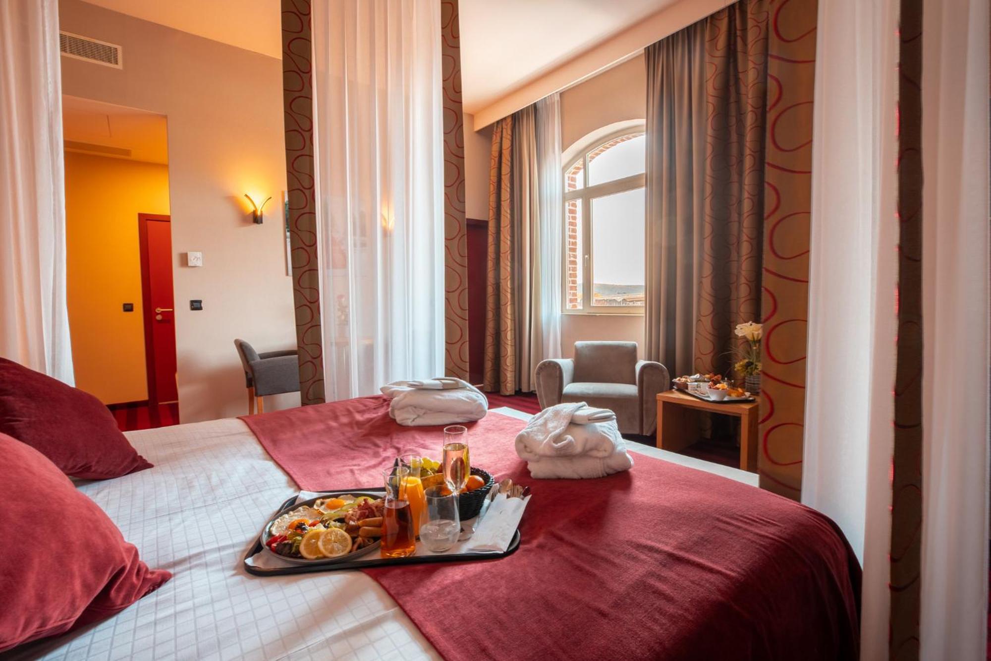 Hotel Verviers Van Der Valk Exterior photo