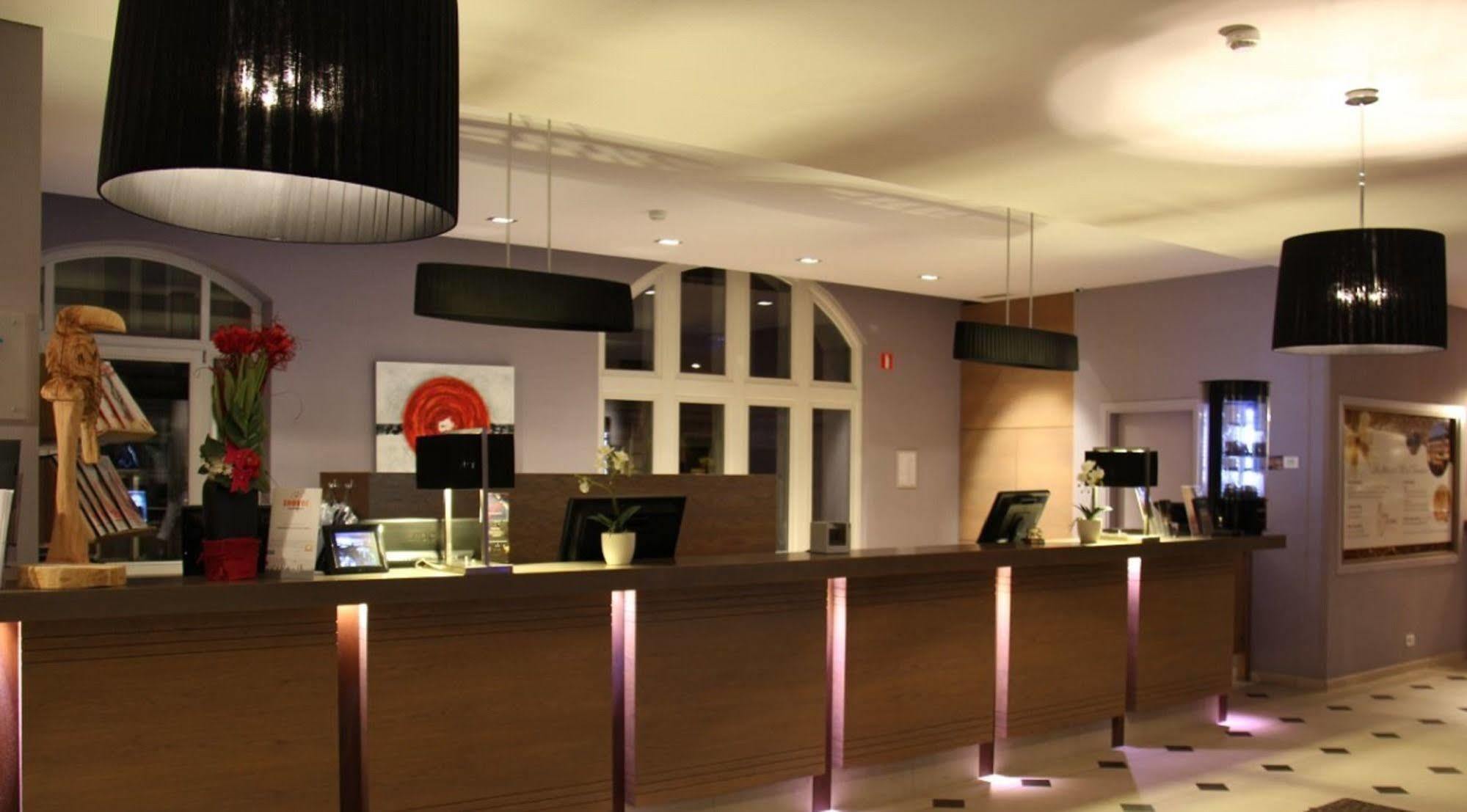 Hotel Verviers Van Der Valk Exterior photo