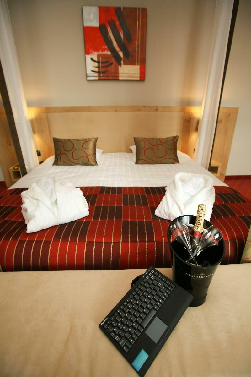 Hotel Verviers Van Der Valk Exterior photo